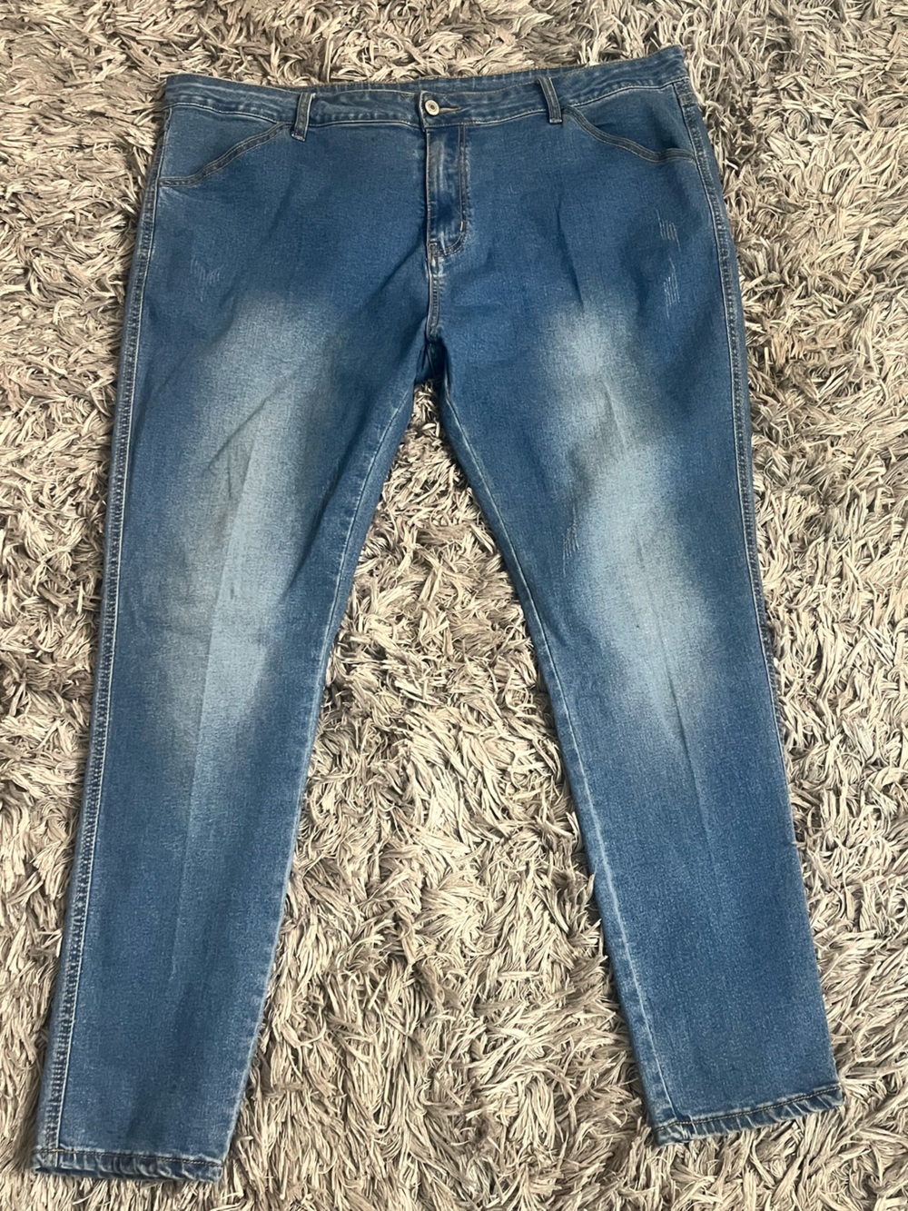 Classic Men’s Blue Skinny Jeans Size 42